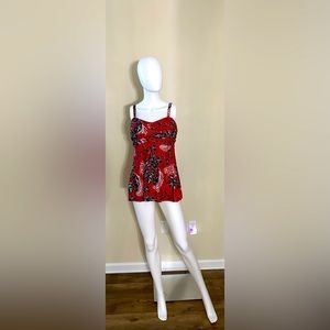 NO BRAND NAME SIZE XL TOP ONLY